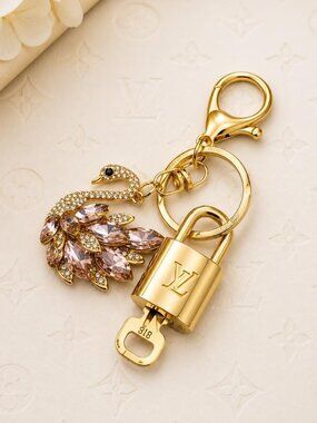Authentic Louis Vuitton Gold Lock & Key ✨ Bag Charm Unbranded Swan Keychain